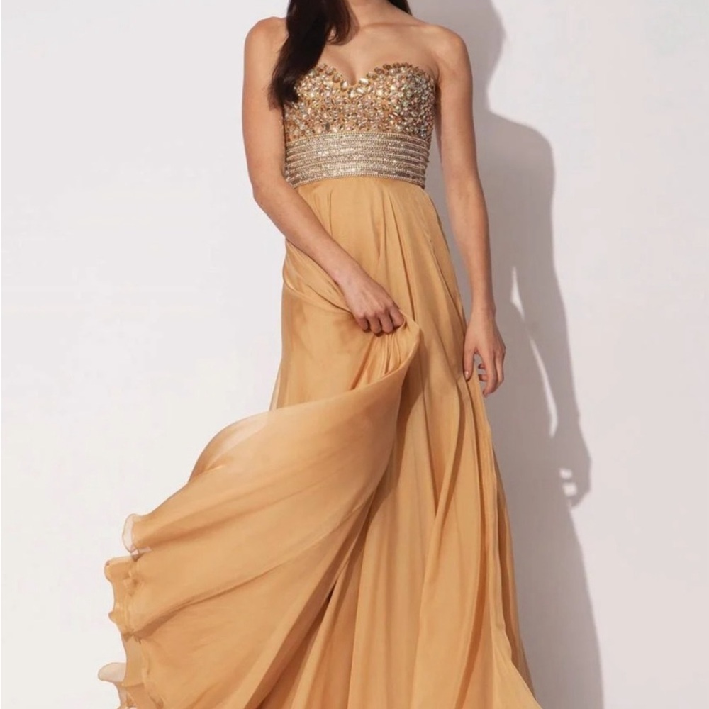 Jovoni Chiffon long gown sz 6